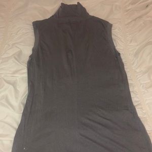 Lululemon mock neck tank